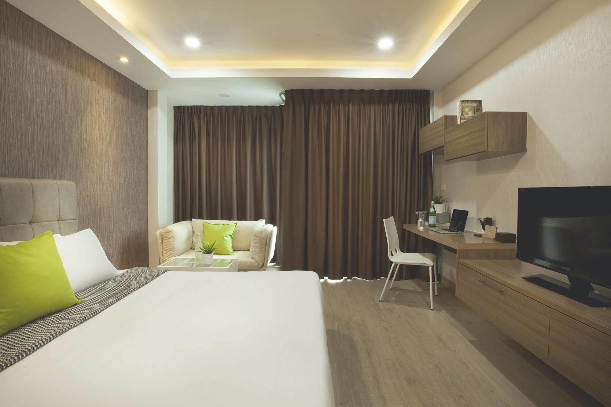 Boone Place Bangkok Exterior photo
